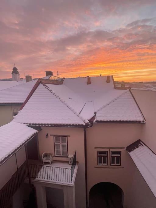 Historical Zaffir House - Market Square Левоча Екстер'єр фото